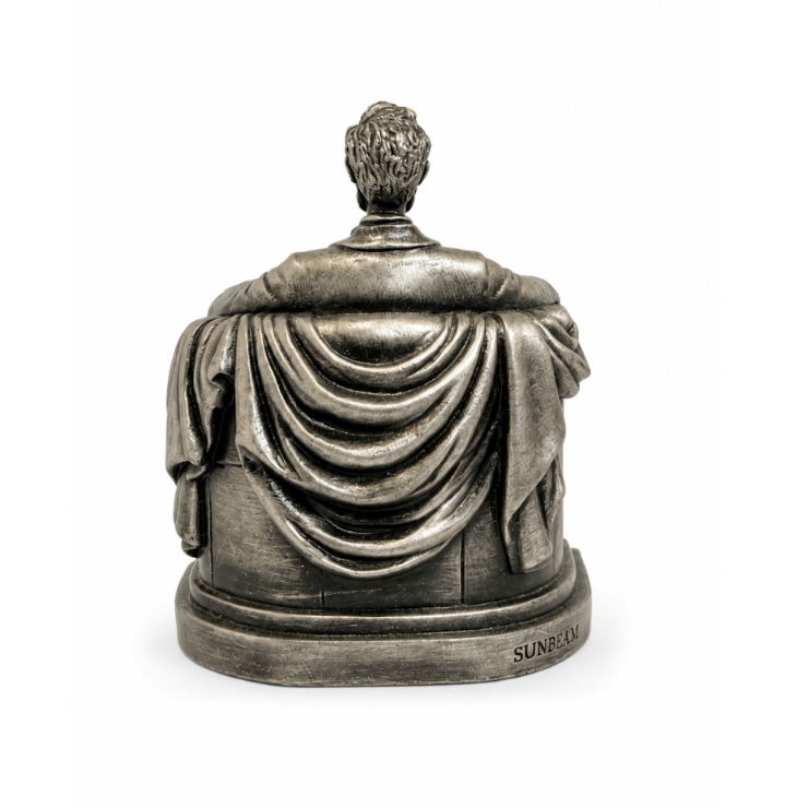Medium Silver Lincoln Statue