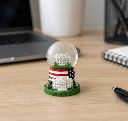 Flag Base White House Small Snow Globe